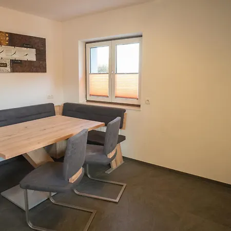 Ferienwohnug Weissl 马特雷安勃伦那